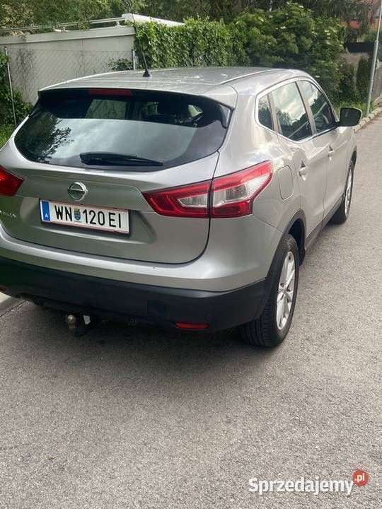 Srebrny Używany 2015 Nissan Qashqai SUV | 41 000 zł (Super Cena) - Obraz 1/4