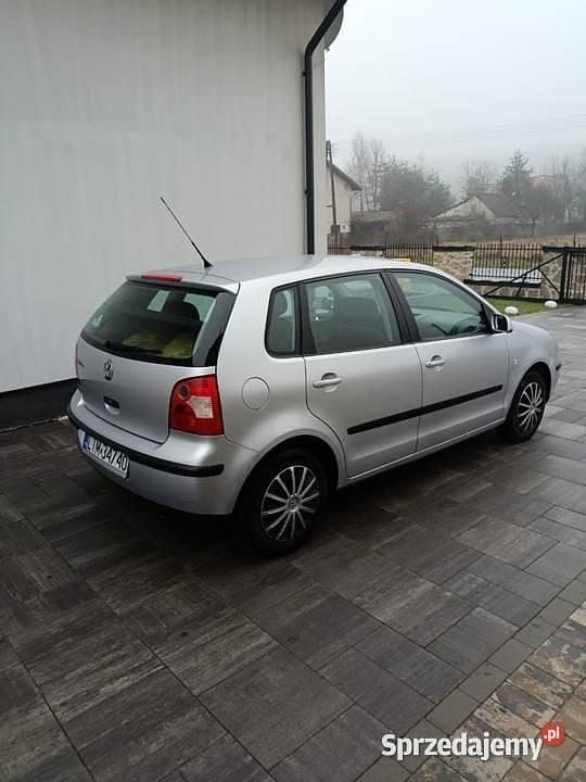 Srebrny Używany 2003 VW Polo Sedan/Limuzyna | 6500 zł (Drogi) - Obraz 1/4