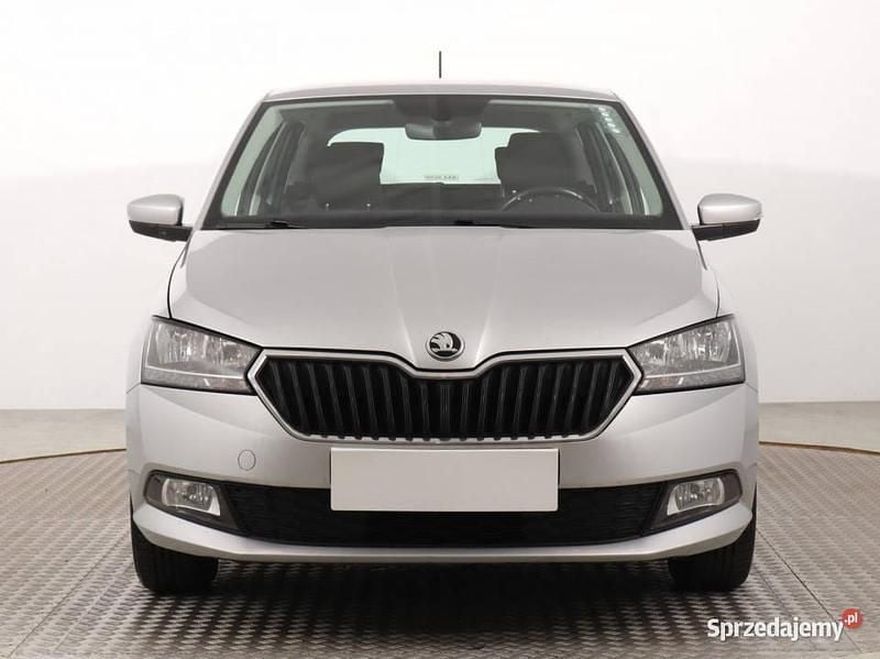 Srebrny Używany 2019 Skoda Fabia Sedan/Limuzyna | 36 999 zł (Uczciwa cena) - Obraz 1/4