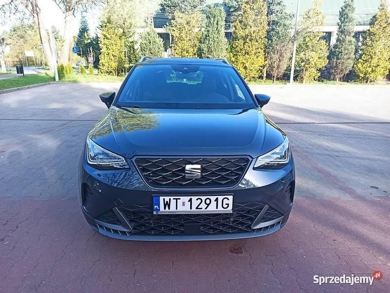 Szary Używany 2023 Seat Arona FR SUV | 85 900 zł (Dość drogi) - Obraz 1/4