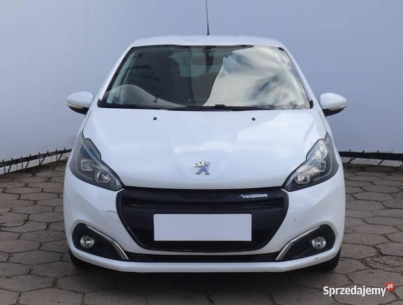 Biały Używany 2015 Peugeot 208 Hatchback | 21 499 zł (Uczciwa cena) - Obraz 1/4