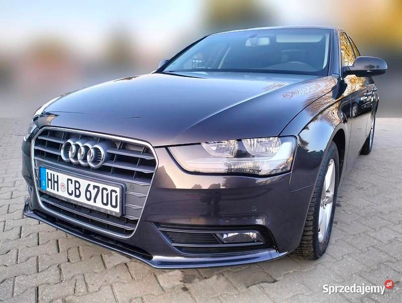 Szary Używany 2012 Audi A4 Sedan/Limuzyna | 41 000 zł (Uczciwa cena) - Obraz 1/4