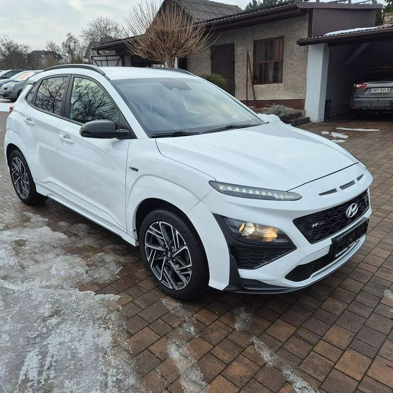 Używany Hyundai Kona 120 KM (88 kW) 2022 Biały SUV