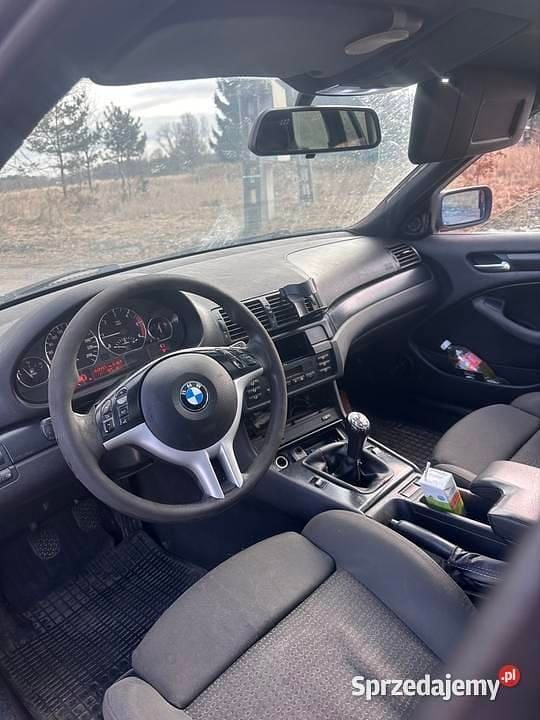 Używany BMW 320 2003 Czarny Kombi