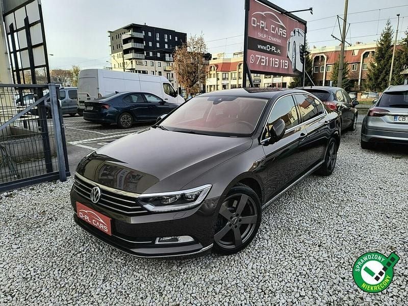 Brązowy (metalik) Używany 2016 VW Passat Sedan/Limuzyna | 71 900 zł (Uczciwa cena) - Obraz 1/4