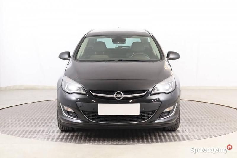 Czarny Używany 2013 Opel Astra Kombi | 28 499 zł (Uczciwa cena) - Obraz 1/4