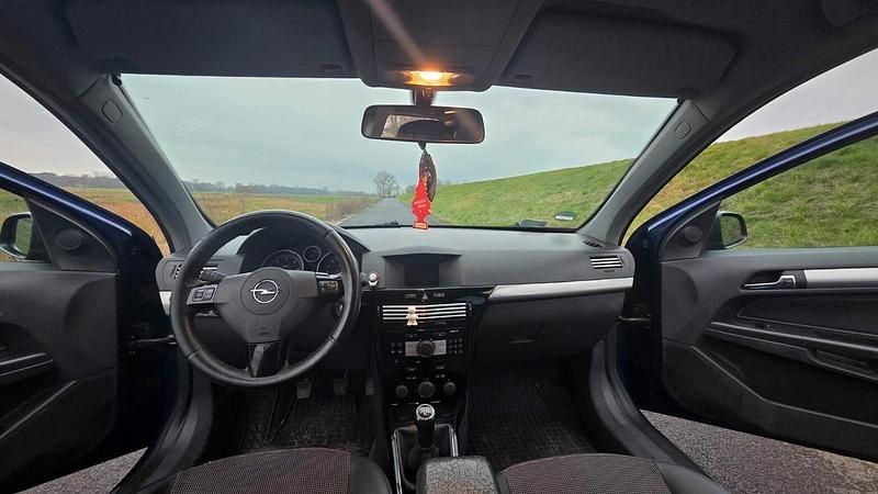 Używany Opel Astra 2008 Niebieski Kombi