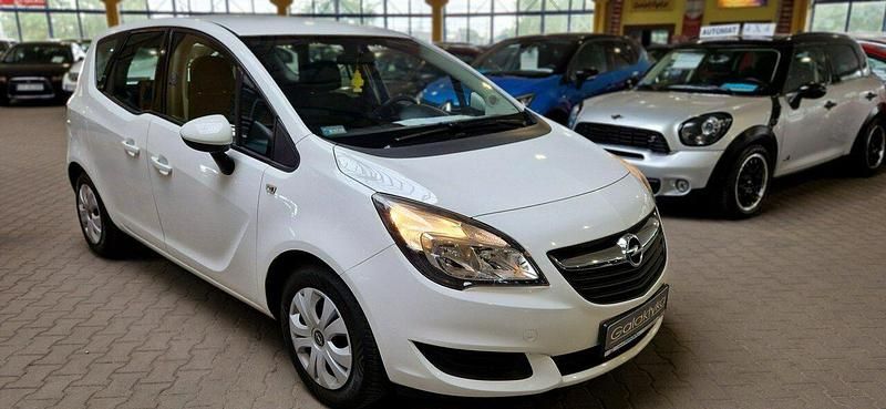 Biały Używany 2014 Opel Meriva Minivan | 29 900 zł (Uczciwa cena) - Obraz 1/4
