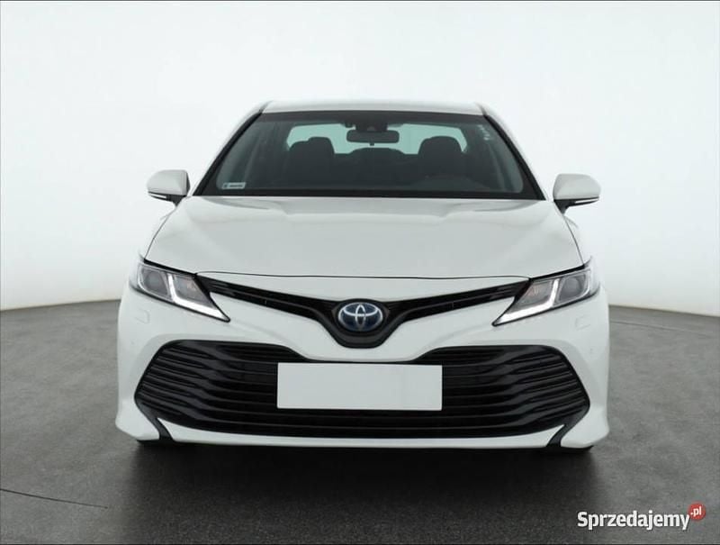 Biały Używany 2019 Toyota Camry Sedan/Limuzyna | 89 999 zł (Uczciwa cena) - Obraz 1/4