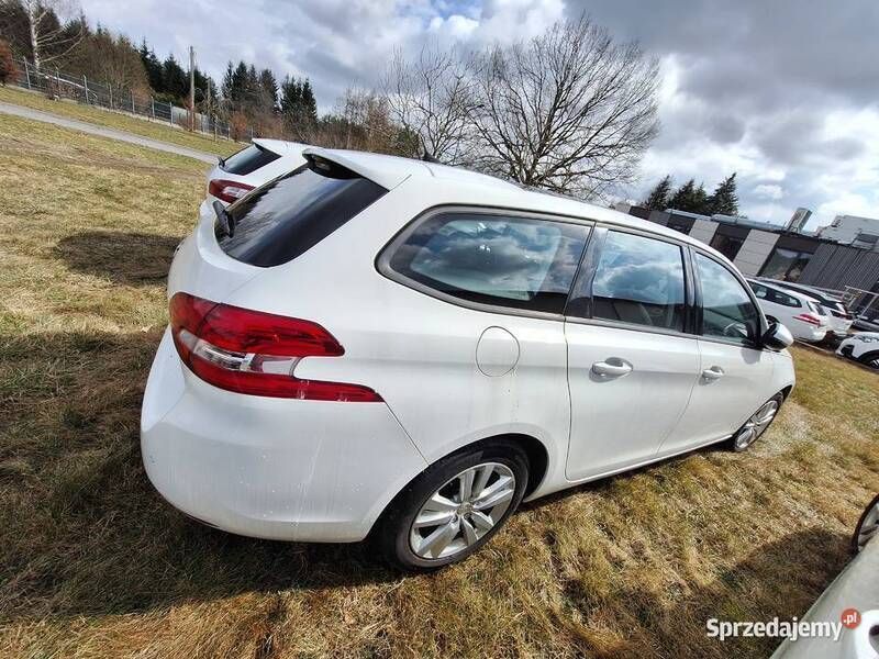 Biały Używany 2017 Peugeot 308 Kombi | 23 500 zł (Super Cena) - Obraz 1/4