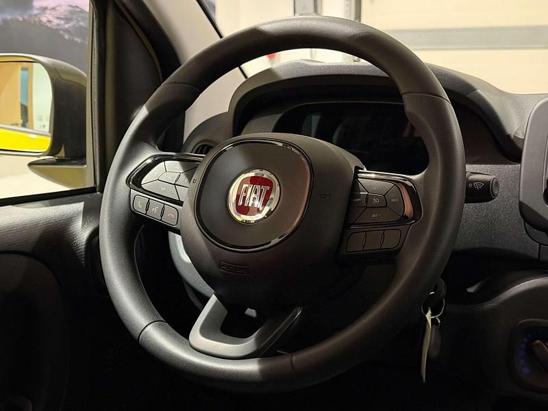 Nowe Fiat Panda Icon 70 KM (51 kW) 2025 Lakier pastelowy zółty positano Hatchback