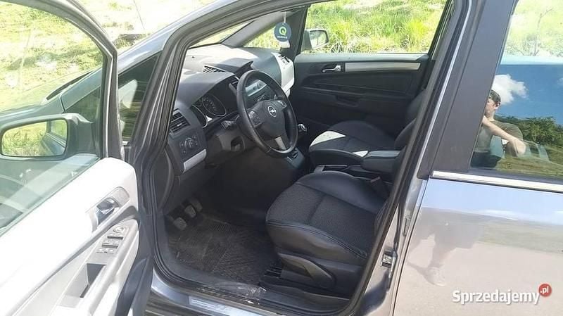 Używany Opel Zafira 2006 Grafitowy Minivan