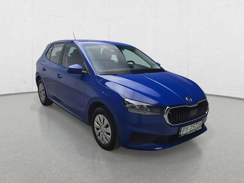 Niebieski Używany 2023 Skoda Fabia Hatchback | 32 500 zł (Super Cena) - Obraz 1/4