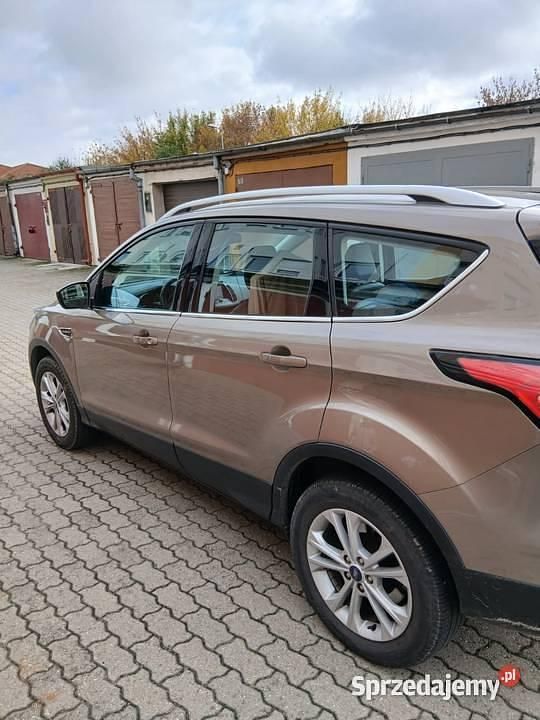 Używany Ford Kuga 2019 Beżowy SUV