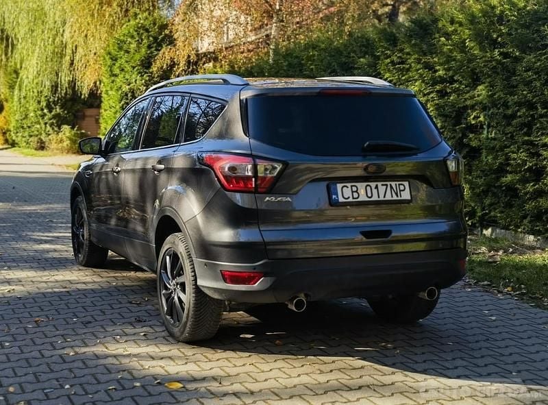 Używany Ford Kuga 120 KM (88 kW) 2019 Szary metalik SUV