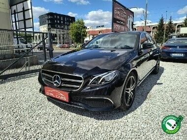 Czarny Używany 2018 Mercedes A220 Sedan/Limuzyna | 147 900 zł - Obraz 1/4