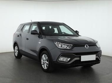 Szary Używany 2016 Ssangyong XLV SUV | 41 999 zł - Obraz 1/4