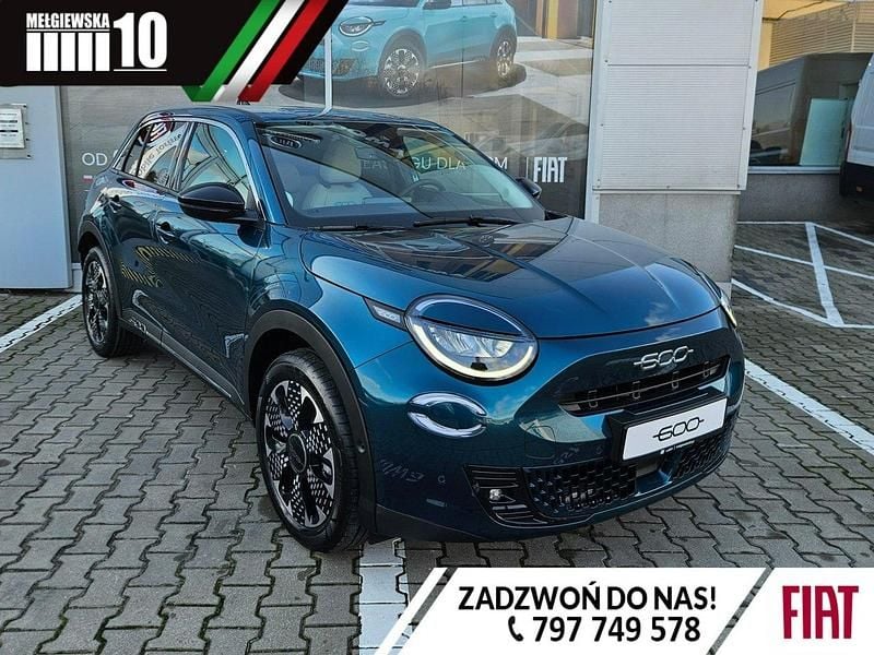 Niebieski Nowe 2025 Fiat 600 La Prima SUV | 106 000 zł (Uczciwa cena) - Obraz 1/4