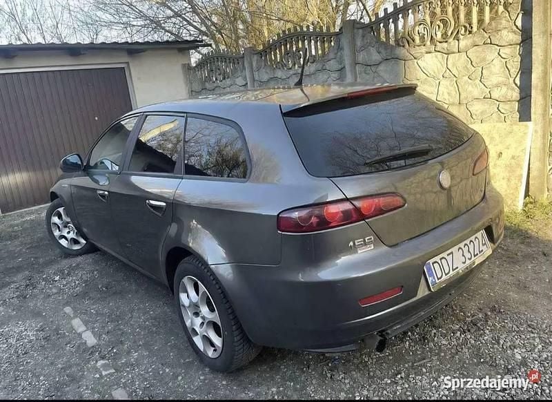 Szary Używany 2009 Alfa Romeo 159 Kombi | 4500 zł (Super Cena) - Obraz 1/4