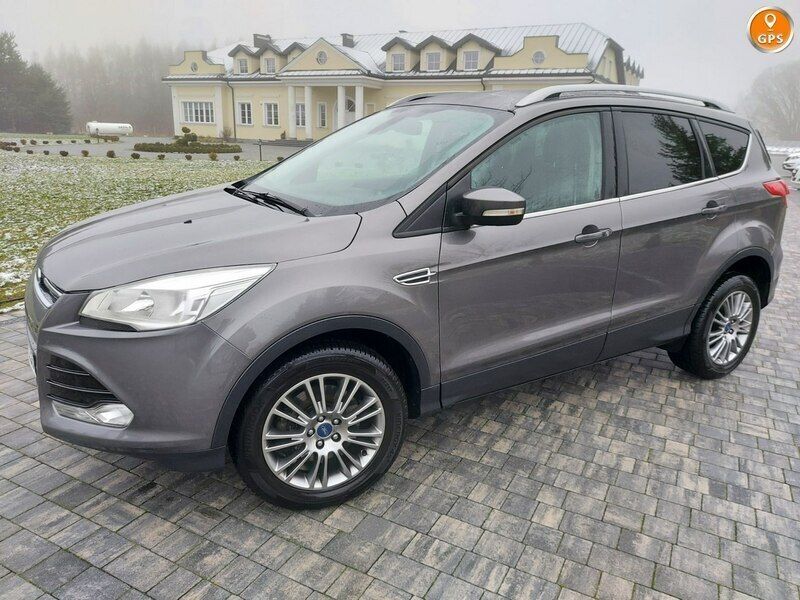 Używany Ford Kuga 140 KM (102 kW) 2013 Szary (metalik) SUV