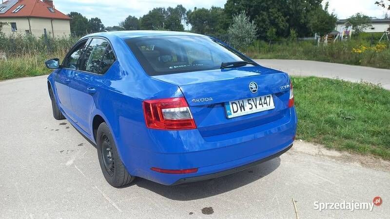 Używany Skoda Octavia 115 KM (84 kW) 2018 Niebieski Sedan/Limuzyna