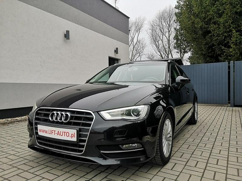 Używany Audi A3 Sportback 150 KM (110 kW) 2013 Czarny Hatchback