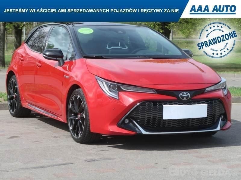 Czerwony Używany 2020 Toyota Corolla | 95 499 zł (Uczciwa cena) - Obraz 1/4