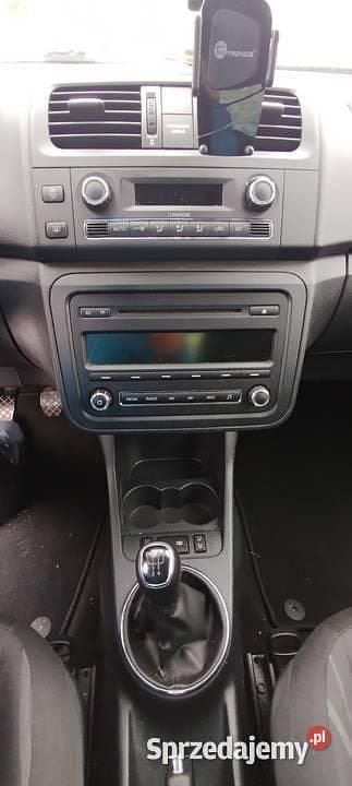 Używany Skoda Fabia 86 KM (63 kW) 2014 Niebieski Hatchback