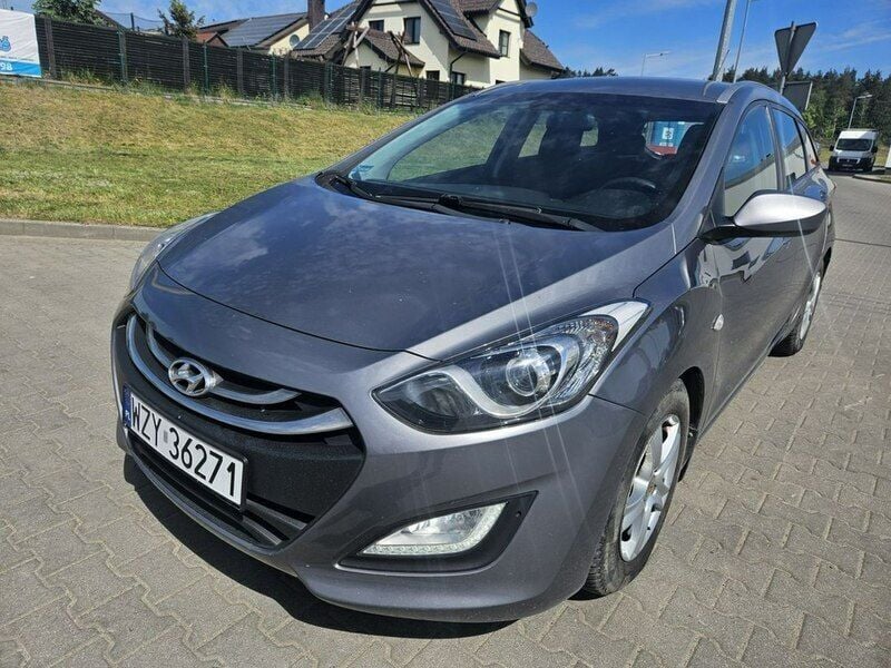 Używany Hyundai i30 90 KM (66 kW) 2013 Szary (metalik) Kombi
