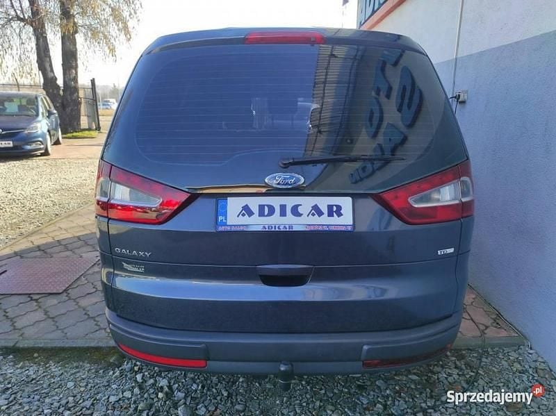 Używany Ford Galaxy 140 KM (102 kW) 2007 Szary Minivan