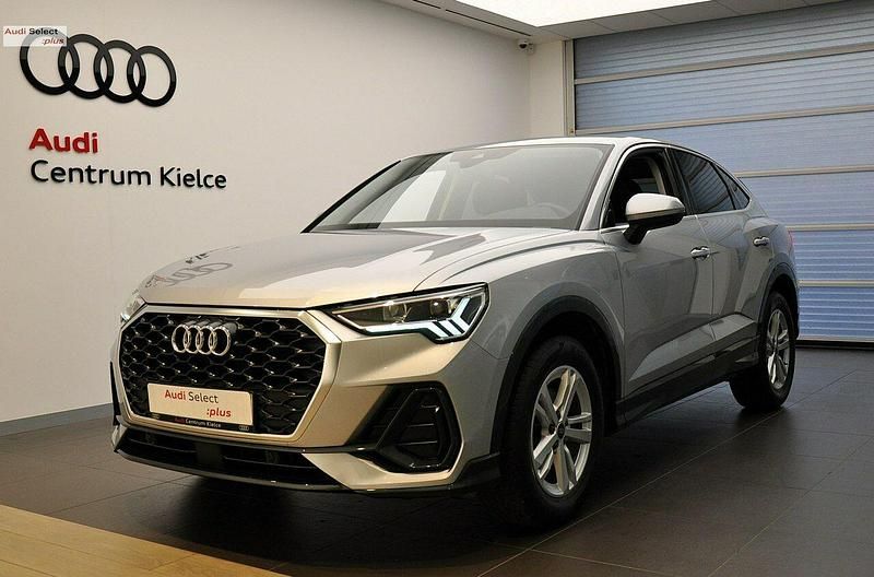 Srebrny Używany 2021 Audi Q3 Ambiente SUV | 129 980 zł (Uczciwa cena) - Obraz 1/4