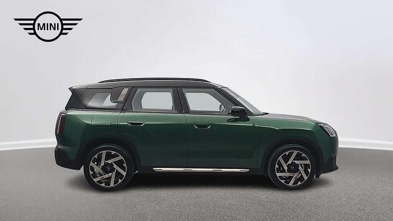 Używany Mini Countryman 156 KM (114 kW) 2025 British racing green iv metalizowany SUV