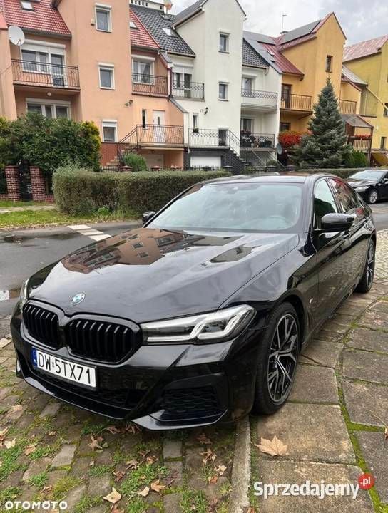 Czarny Używany 2021 BMW 520 M Sport Sedan/Limuzyna | 193 000 zł - Obraz 1/4