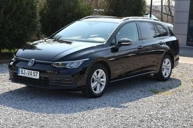 Używany VW Golf VIII 150 KM (110 kW) 2021 Czarny (metalik) Kombi