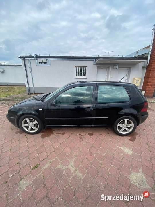 Czarny Używany 2003 VW Golf IV Hatchback | 2500 zł (Dobra cena) - Obraz 1/4