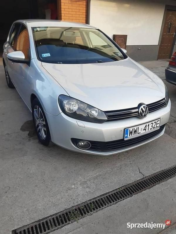 Srebrny Używany 2009 VW Golf VI Sedan/Limuzyna | 13 000 zł (Uczciwa cena) - Obraz 1/4