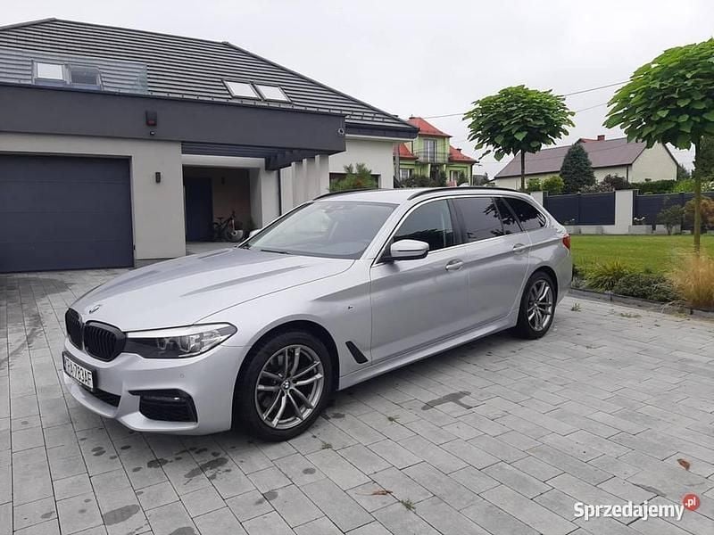 Używany BMW 520 Comfort Edition 190 KM (139 kW) 2018 Srebrny Kombi