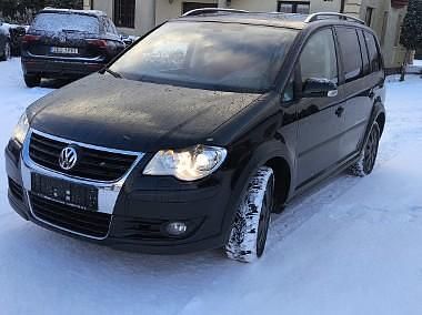 Czarny Używany 2009 VW Touran Minivan | 18 900 zł (Dość drogi) - Obraz 1/4