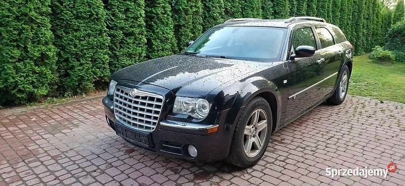Czarny Używany 2008 Chrysler 300C Kombi | 21 370 zł - Obraz 1/4