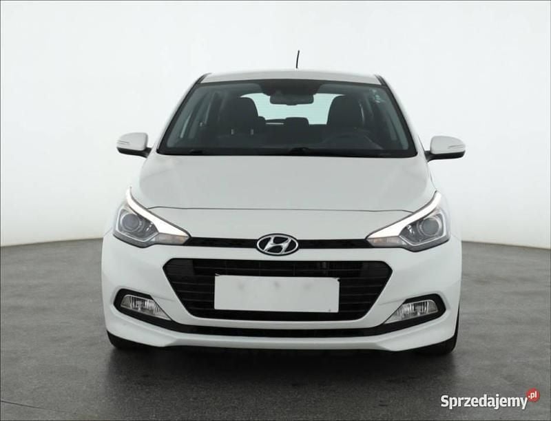 Biały Używany 2017 Hyundai i20 Hatchback | 29 999 zł (Dobra cena) - Obraz 1/4