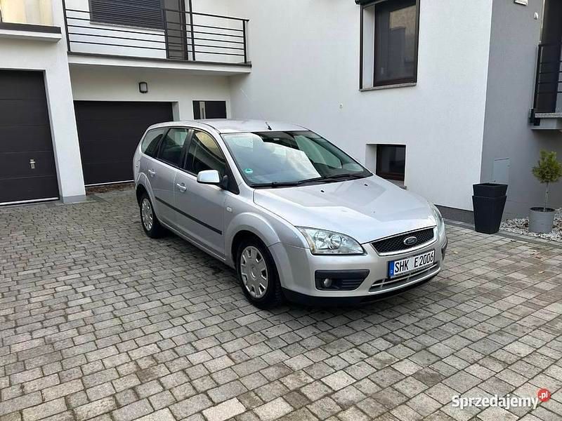 Srebrny Używany 2005 Ford Focus Kombi | 8400 zł (Dość drogi) - Obraz 1/4