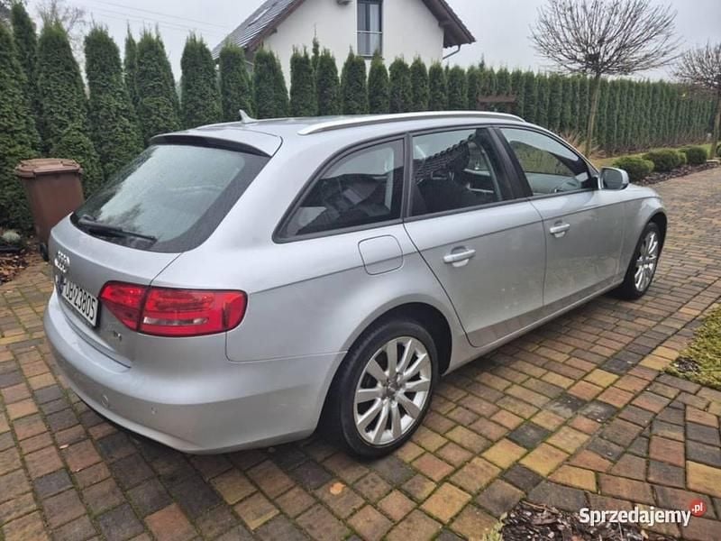 Używany Audi A4 2013 Srebrny Kombi