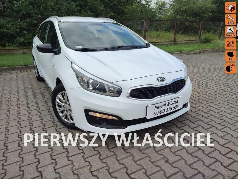 Biały (metalik) Używany 2017 Kia Ceed 2 Kombi | 41 900 zł (Uczciwa cena) - Obraz 1/4
