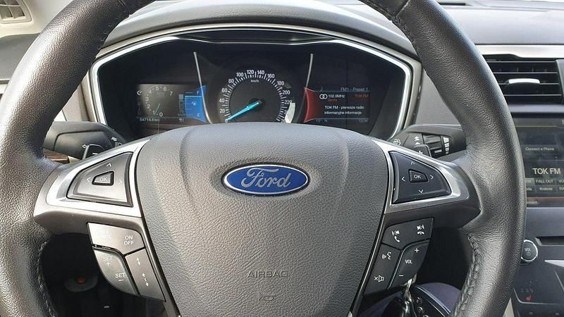 Używany Ford Mondeo 240 KM (176 kW) 2014 Grafitowy (metalik, perła) Sedan/Limuzyna