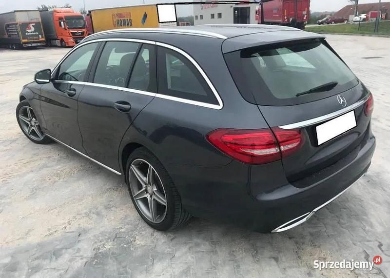 Używany Mercedes A180 122 KM (89 kW) 2015 Grafitowy Kombi