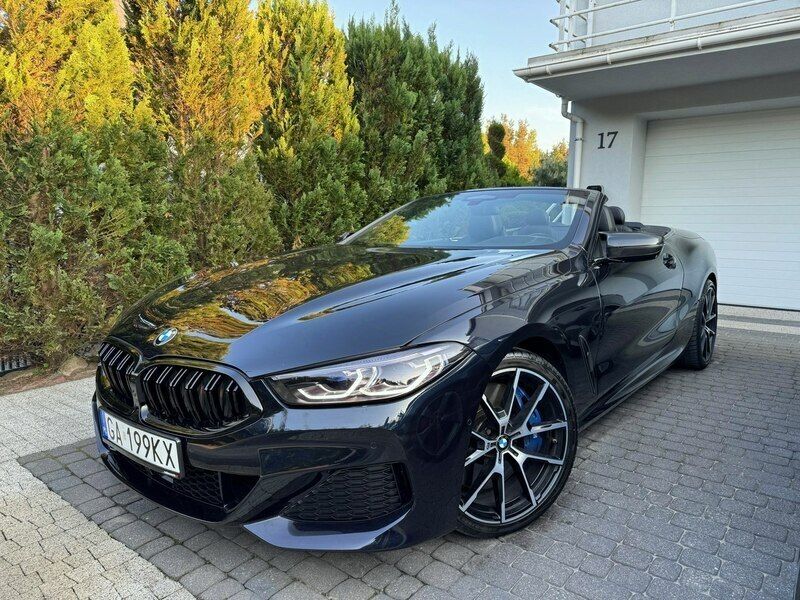 Czarny Używany 2019 BMW M8 Coupe | 299 000 zł - Obraz 1/4