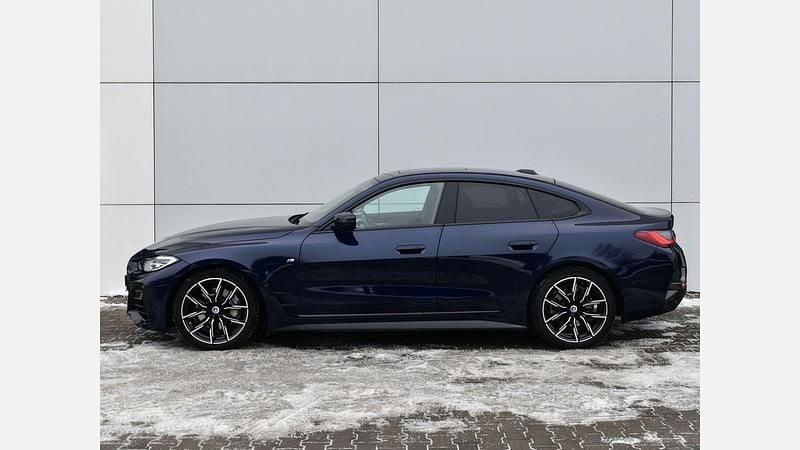 Używany BMW 430 Shadowline 245 KM (180 kW) 2022 Tansanit blue ii metallic metalizowany Coupe