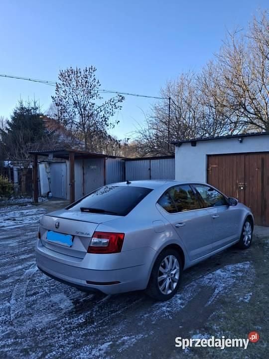 Srebrny Używany 2017 Skoda Octavia Sedan/Limuzyna | 55 000 zł (Uczciwa cena) - Obraz 1/4