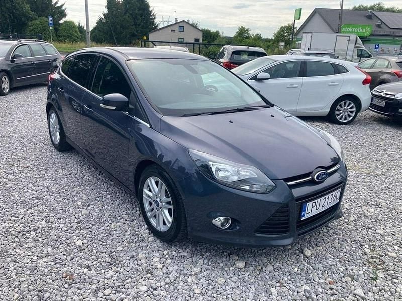 Inny (metalik) Używany 2013 Ford Focus Sedan/Limuzyna | 21 900 zł (Uczciwa cena) - Obraz 1/4