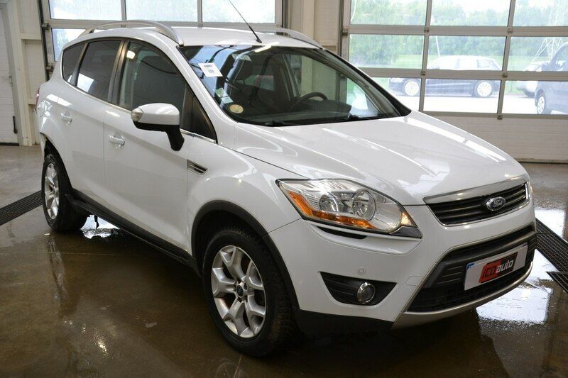 Biały Używany 2010 Ford Kuga SUV | 13 800 zł - Obraz 1/4